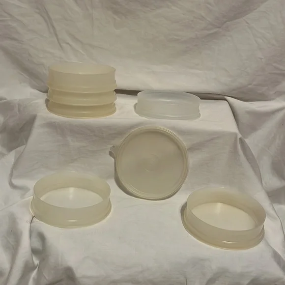 Tupperware stackable - Picture 5 of 5